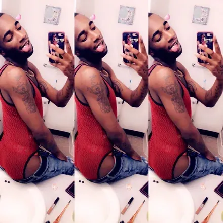 OnlyFans cuenta closet.freak header 2