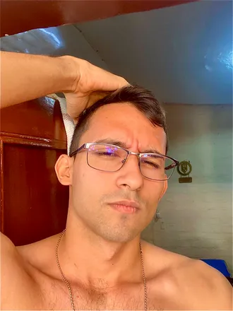 OnlyFans cuenta iamthekingboy header 2