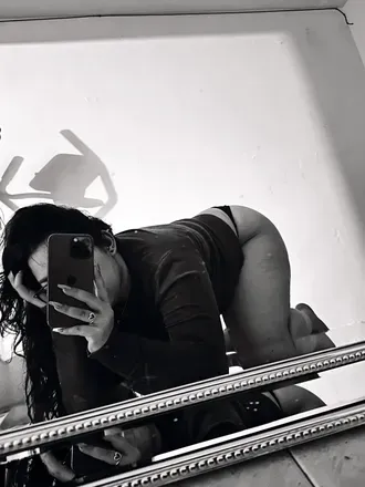 OnlyFans cuenta miagarcia9 header 2
