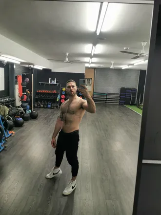 OnlyFans cuenta tai_p header 2