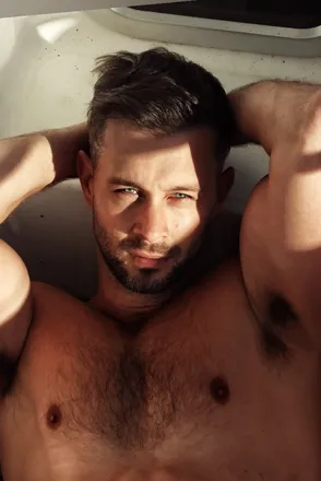 OnlyFans cuenta a_phillips20 header 2