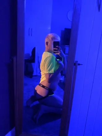 OnlyFans cuenta l_afterdark99 header 2