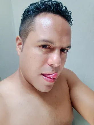 OnlyFans account  aqrob avatar 1