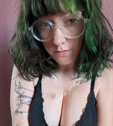 OnlyFans cuenta annie_and_ash avatar 1