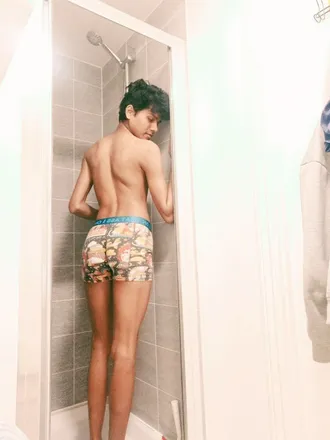 OnlyFans cuenta taru2410 header 2
