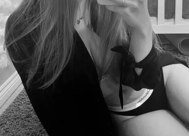 OnlyFans cuenta lilyy_01 header 2