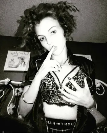 OnlyFans cuenta haveyoubustinginnotime header 2