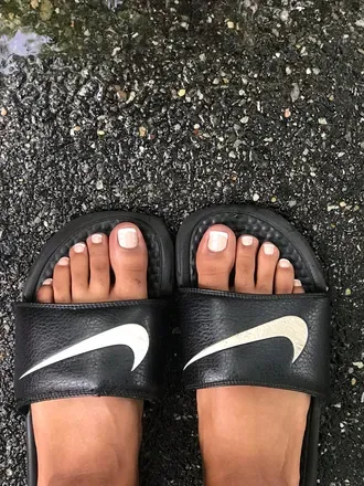 OnlyFans cuenta slimfootprincess21 avatar 1
