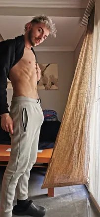 OnlyFans cuenta nakedboy1 header 2