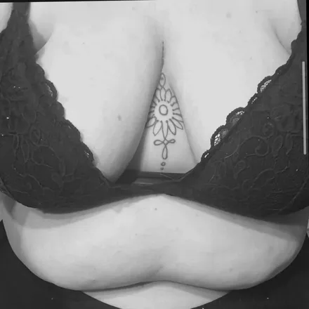 OnlyFans cuenta lineliv header 2