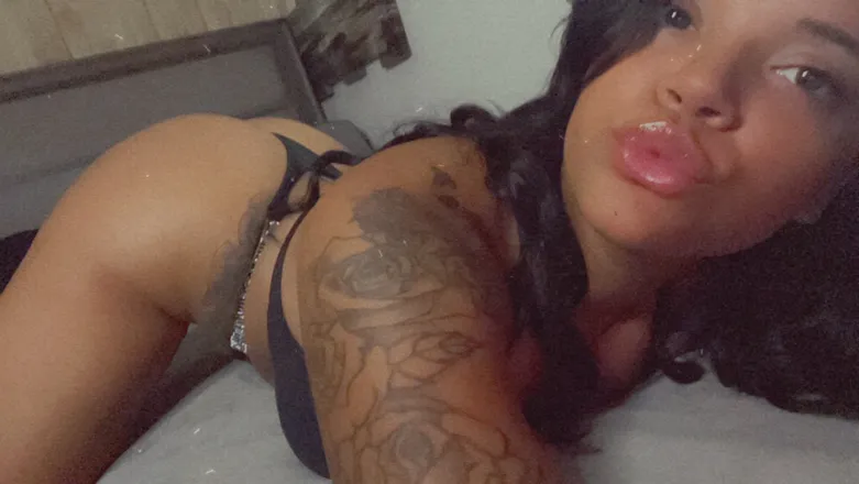 OnlyFans cuenta d_licious9888 header 2