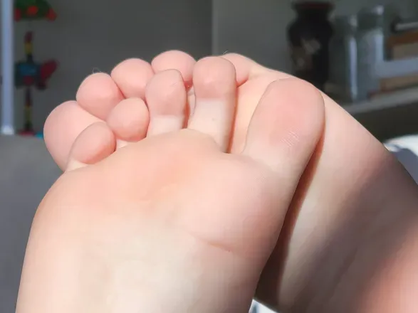 OnlyFans cuenta kikibfeet avatar 1