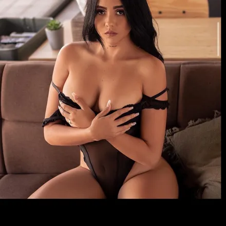 OnlyFans cuenta saraqunitero03 header 2