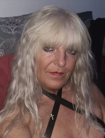 OnlyFans cuenta little.miss.naughty24 avatar 1