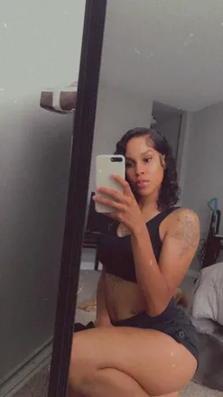 OnlyFans cuenta hyghlyfelee header 2