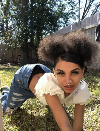 OnlyFans cuenta lusciouskinyla header 2
