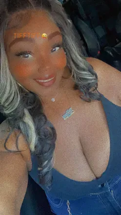 OnlyFans cuenta tiddytifftiff avatar 1