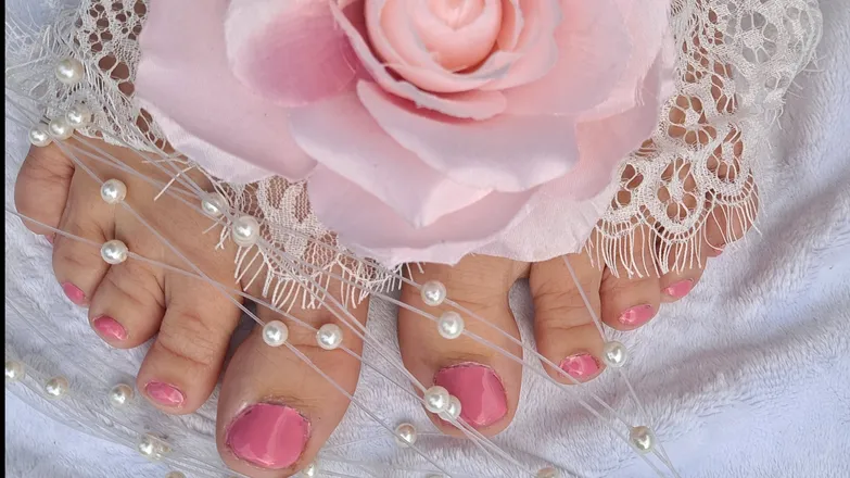 OnlyFans cuenta mtfeetlove header 2