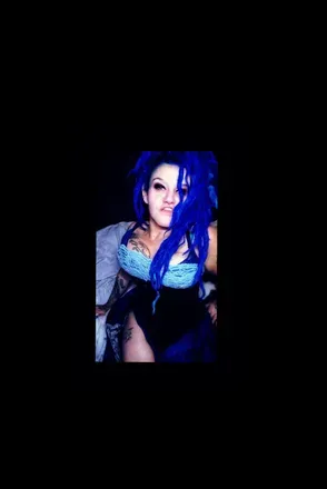 OnlyFans cuenta dirtylilbluebird header 2
