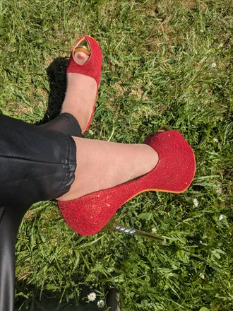 OnlyFans cuenta goddess_lyndsay header 2