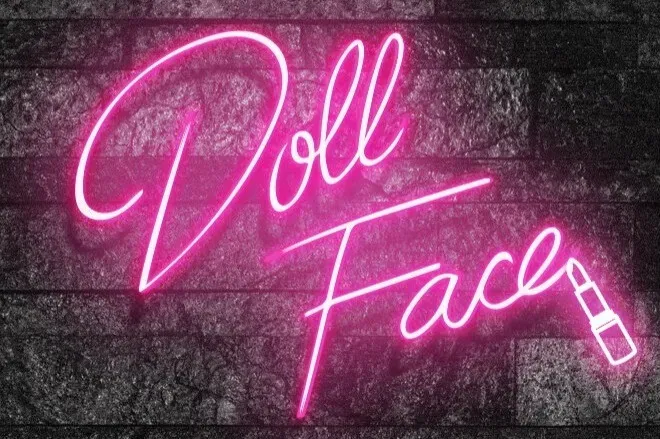OnlyFans cuenta doll_marie header 2