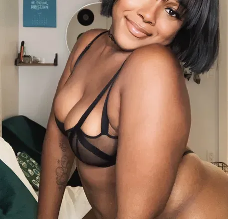 OnlyFans cuenta tayjules avatar 1
