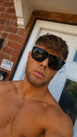 OnlyFans cuenta queenb200690 avatar 1