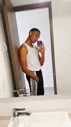 OnlyFans cuenta chicocock12 header 2