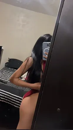 OnlyFans account  ari.2 avatar 1