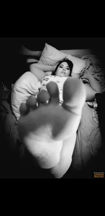 OnlyFans cuenta romantictingles avatar 1