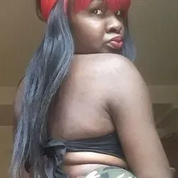 OnlyFans cuenta themissesof718 avatar 1