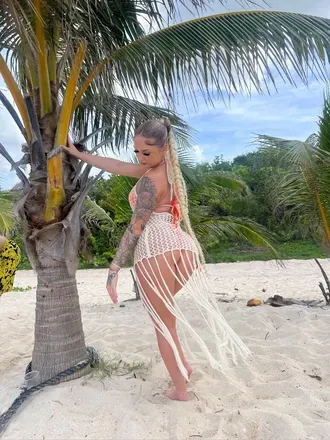 OnlyFans cuenta prettylittlebarbie header 2