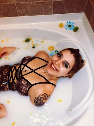 OnlyFans cuenta honeylynn20 header 2
