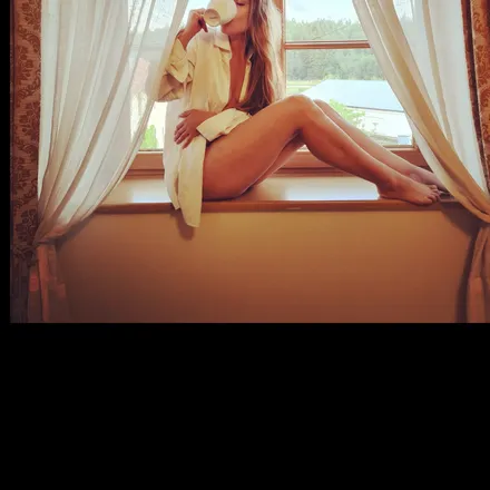 OnlyFans cuenta xena.vixen header 2