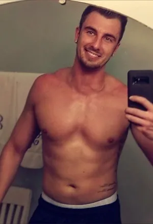 OnlyFans cuenta longboy_g header 2