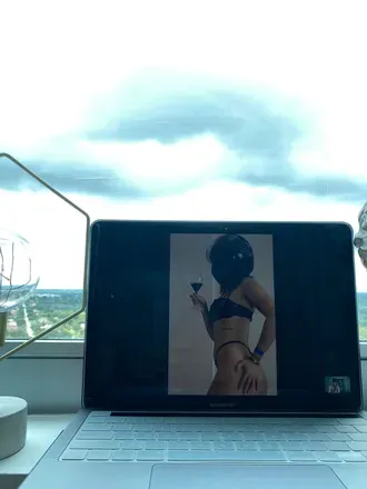 OnlyFans cuenta winegirl10 avatar 1