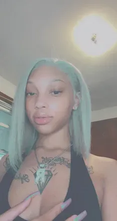 OnlyFans cuenta redlildreamhouse avatar 1