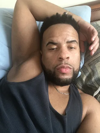 OnlyFans cuenta q_tee83 header 2