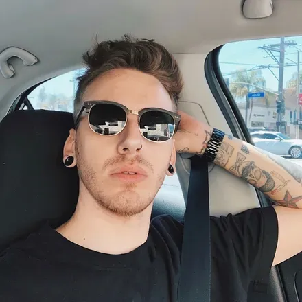OnlyFans cuenta fyeahmikey avatar 1