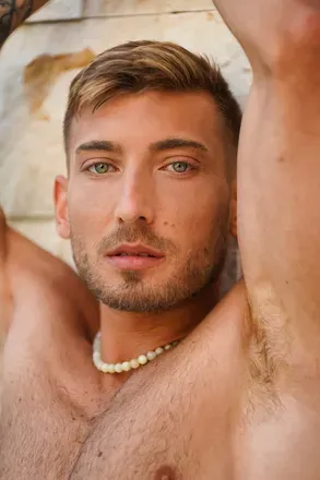 OnlyFans cuenta mika_ayden_free avatar 1