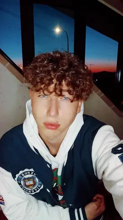 OnlyFans account  realmaxii header 2