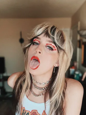 OnlyFans cuenta lilnevada header 2