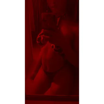 OnlyFans cuenta tittyybae avatar 1