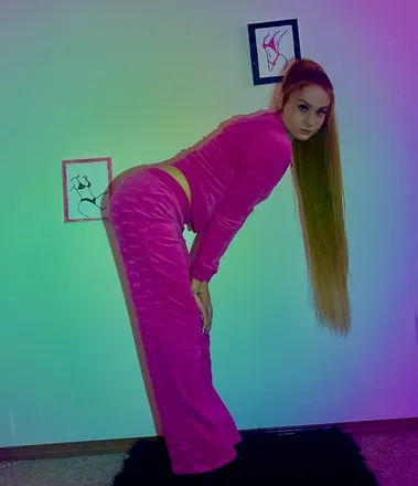 OnlyFans cuenta caitlyn_dough header 2