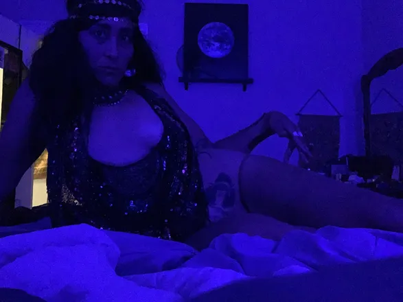 OnlyFans cuenta luna.selene.star.queen header 2