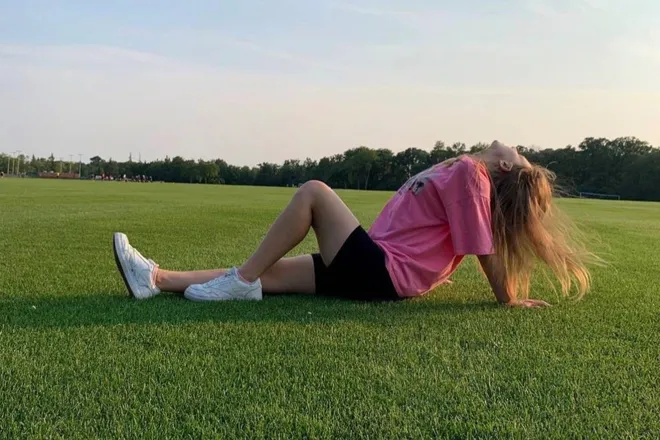 OnlyFans account  xxx_valerie header 2