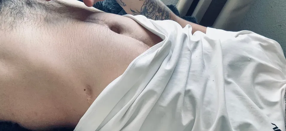 OnlyFans account  angeelcurv header 2