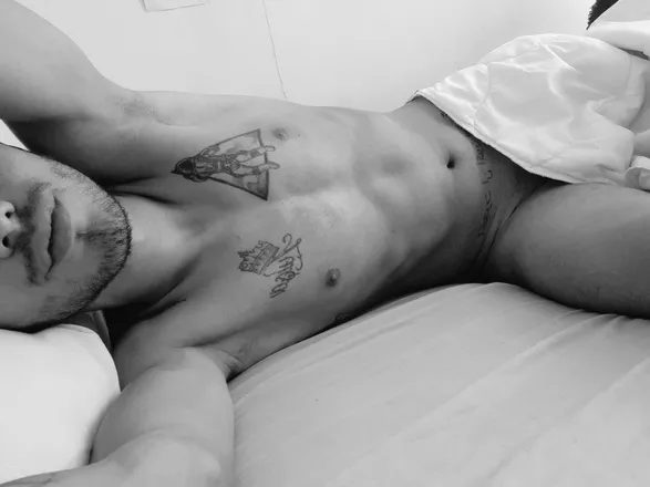 OnlyFans cuenta julian_da header 2