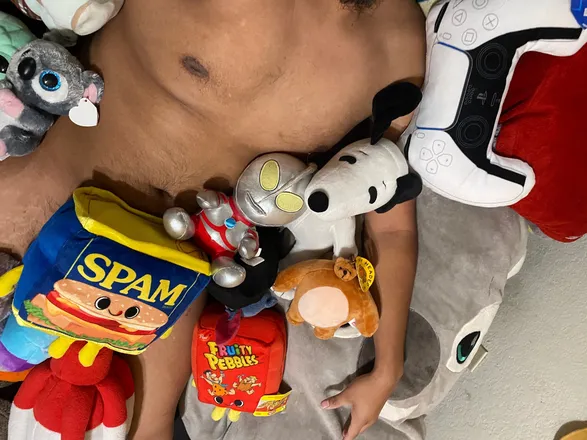 OnlyFans account  plushiepapi header 2
