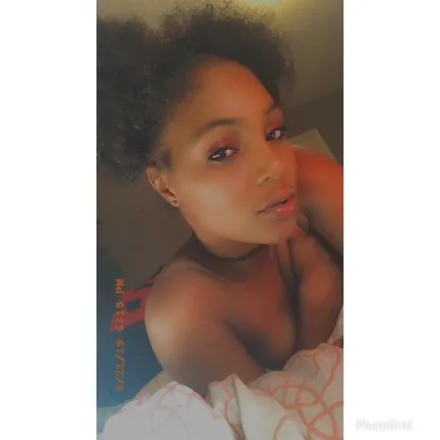 OnlyFans cuenta island_gyal header 2